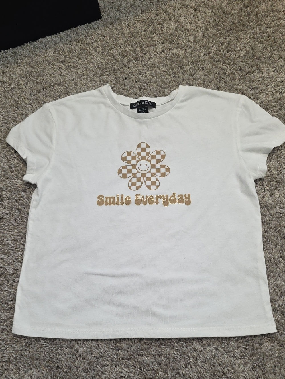 Smile Everyday Graphic Tee - White & Tan